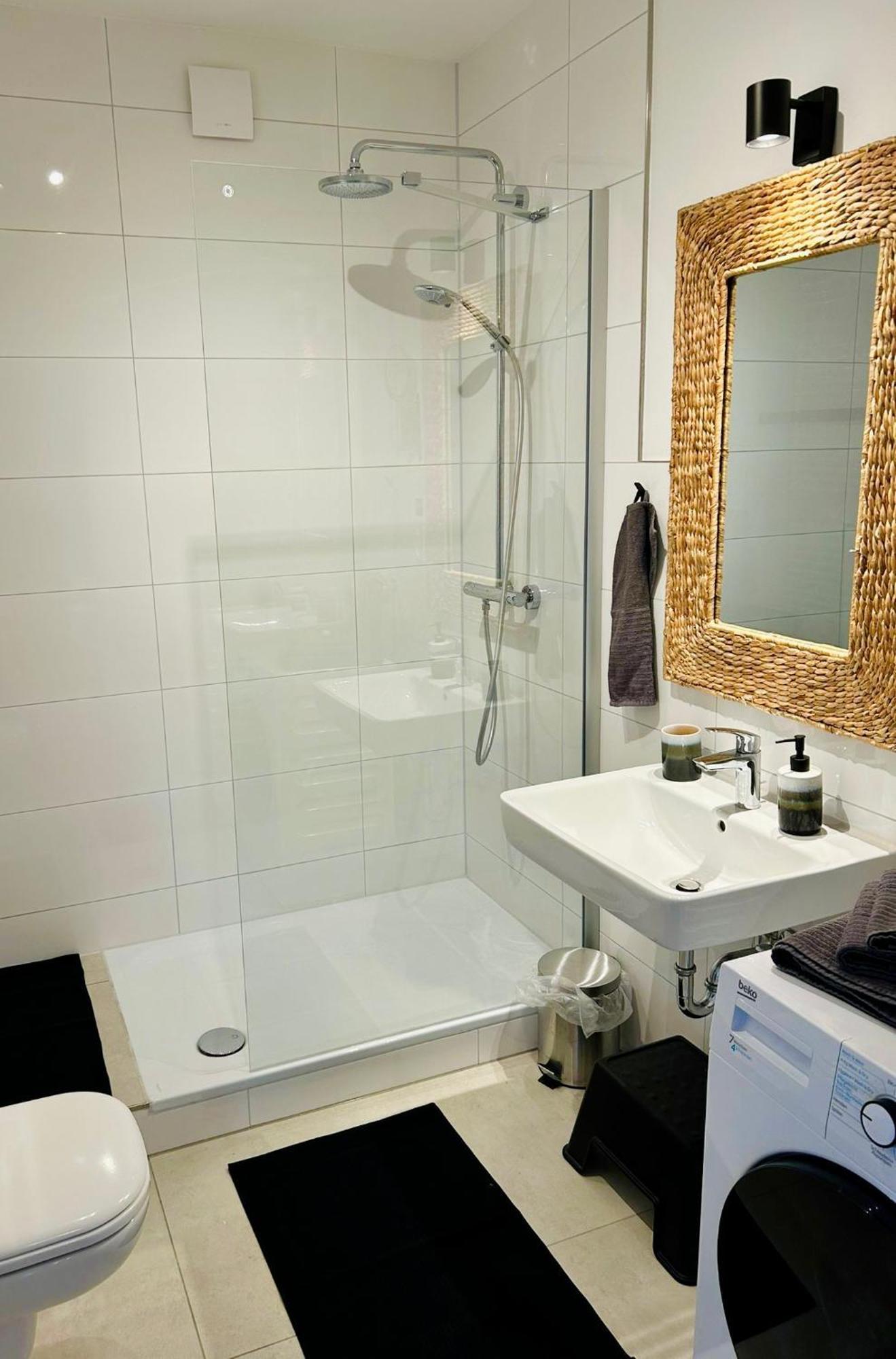 Feelslikehome - Wunderschoene Und Zentrale Wohnung Mit Balkon&Parkplatz Bochum Luaran gambar